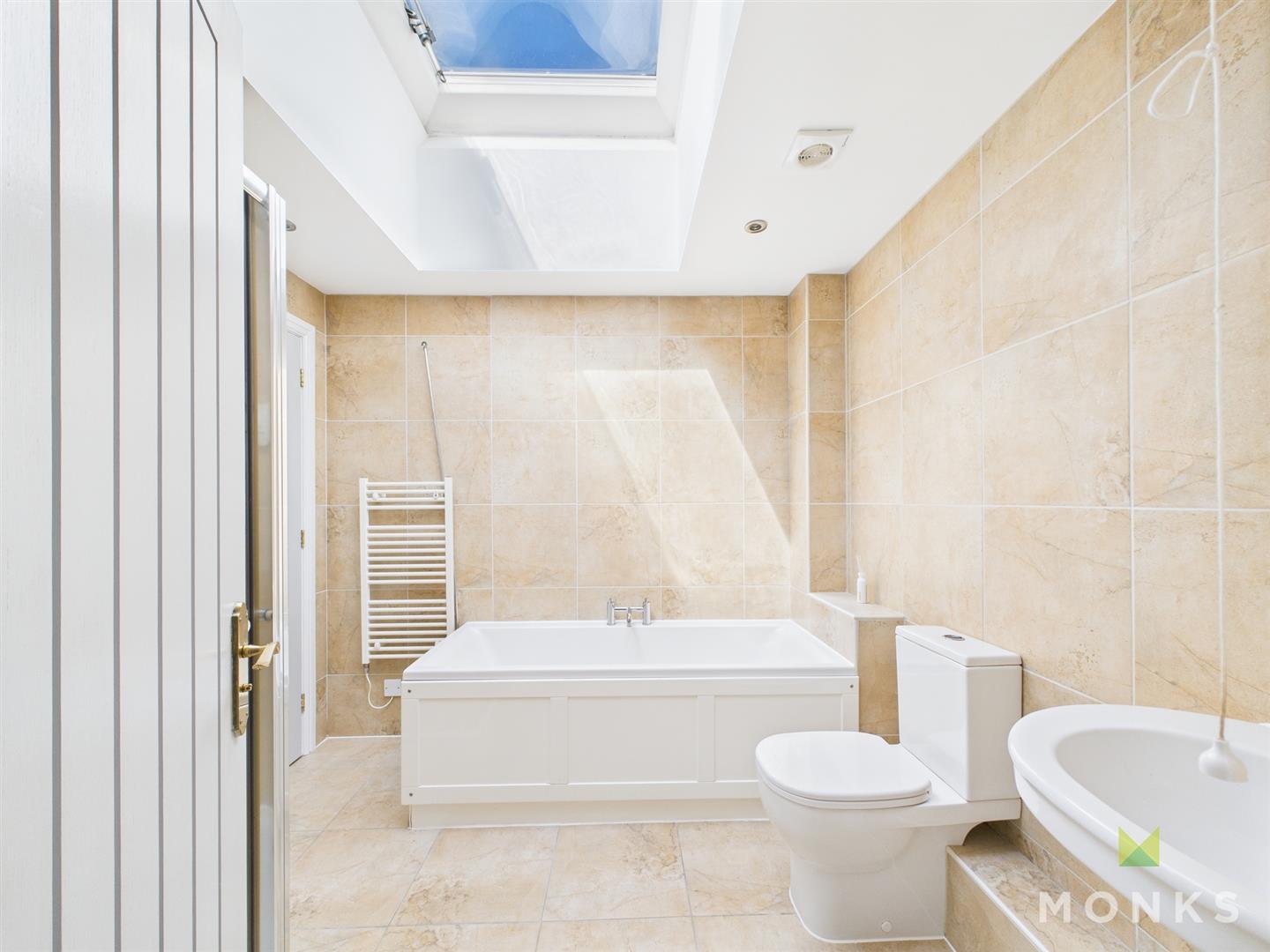 The Penthouse, 12 Stuart Court Copthorne Road, Shrewsbury, SY3 8NL To Let The Penthouse, 12 Stuart Court Copthorne Road, Shrewsbury, SY3 8NL To Let